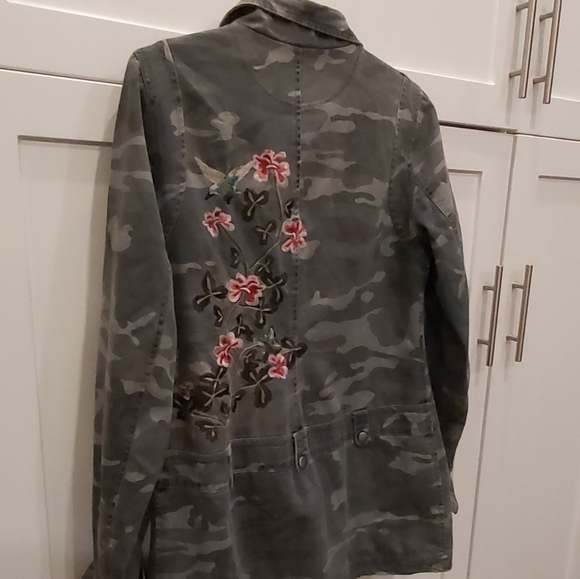 Groggy embroidered camo coat - Picture 8 of 11
